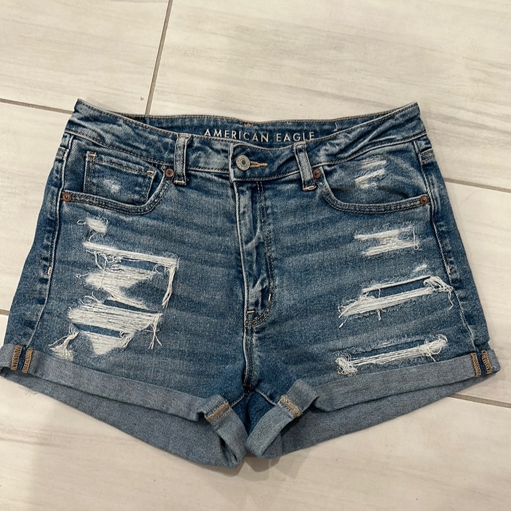 NWOT American Eagle Outfitters Mom Shorts